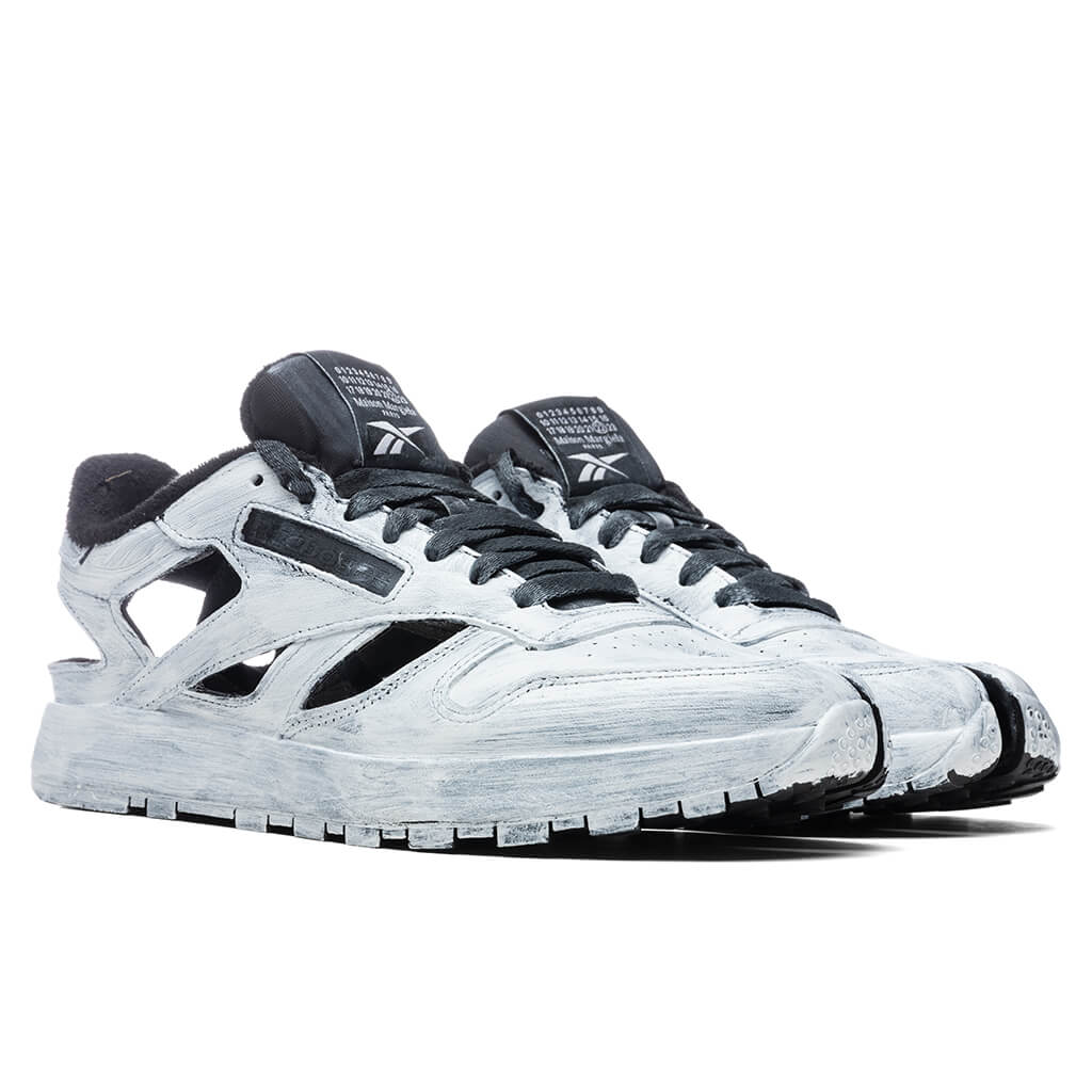 Maison Margiela x Reebok Décortiqué’- Handpainted