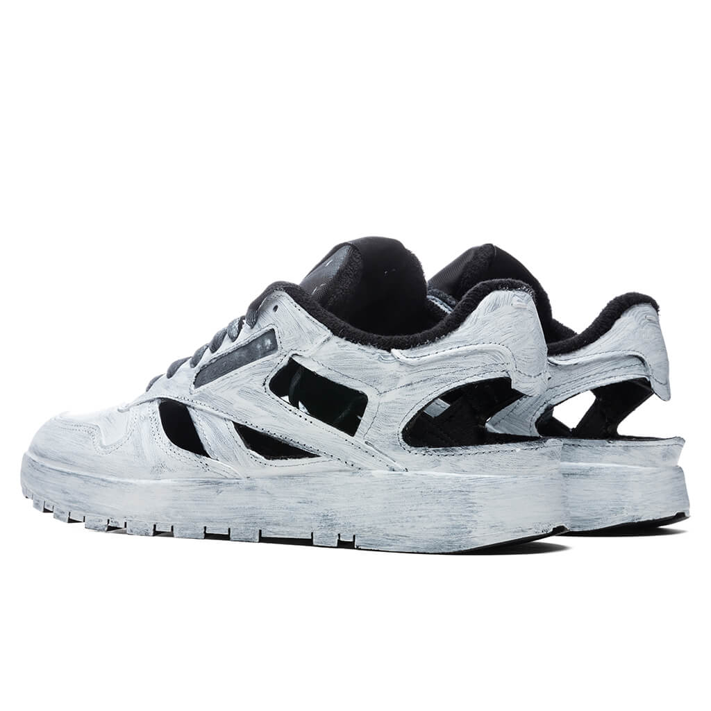 Maison Margiela x Reebok Décortiqué’- Handpainted