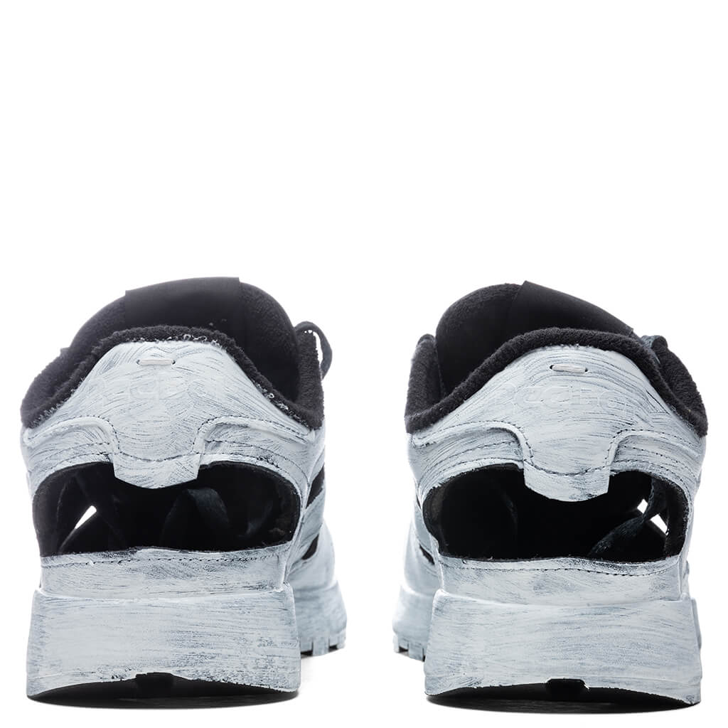 Maison Margiela x Reebok Décortiqué’- Handpainted
