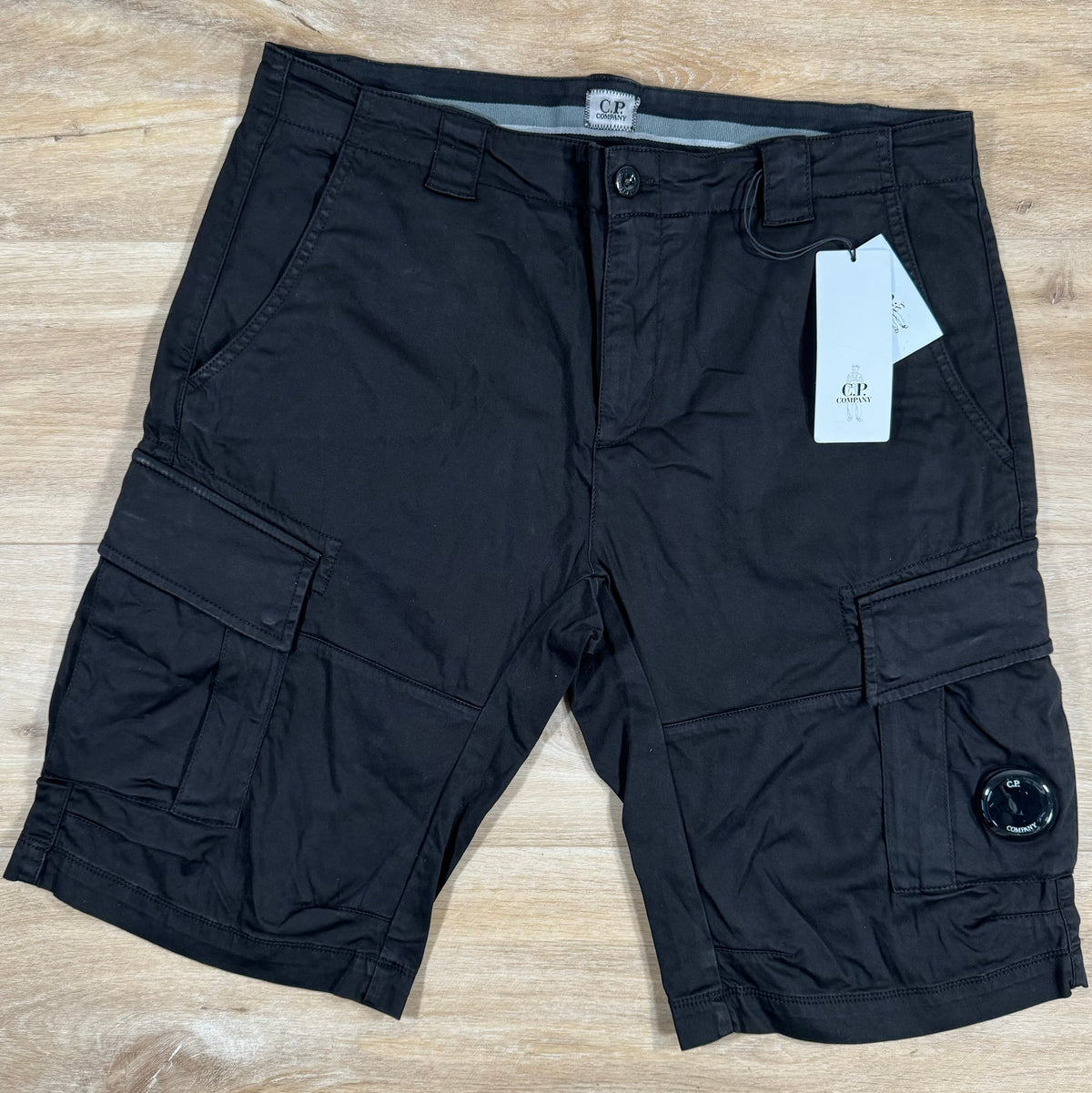 CP Company Stretch Sateen Lens Cargo Shorts in Black